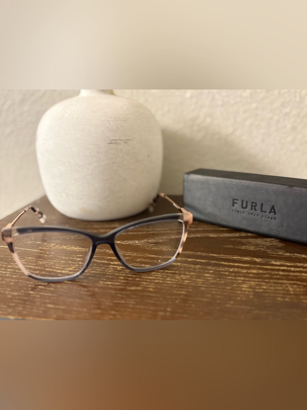 Women’s Furla Cat-Glasses in grey and Rose Gold